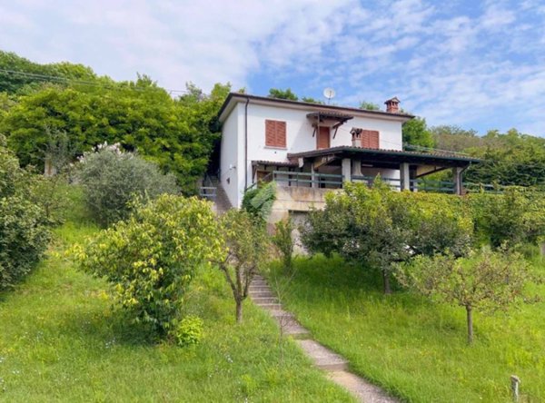 casa indipendente in vendita a Montescano in zona Pozzolo-Roncole