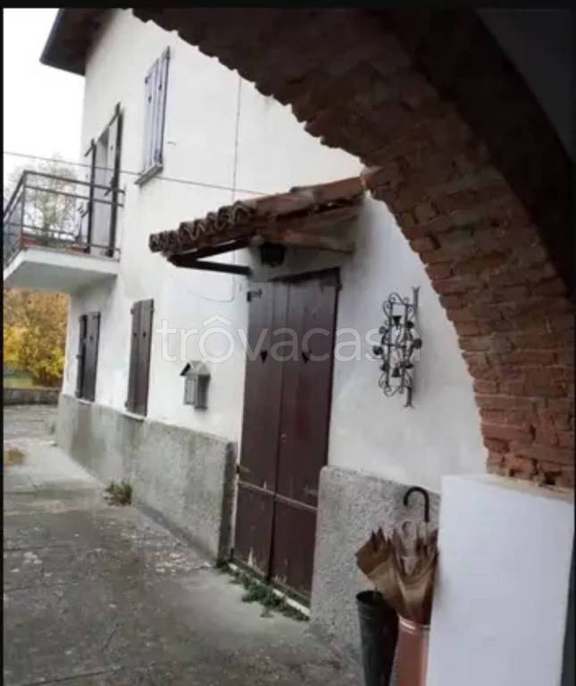 casa indipendente in vendita a Montesegale