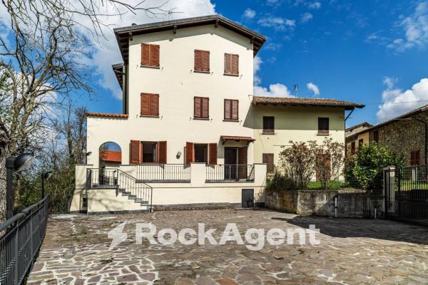 appartamento in vendita a Montesegale in zona Camolino