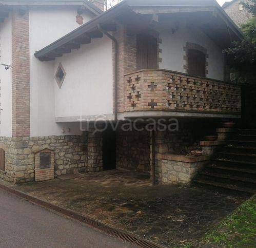 casa indipendente in vendita a Montesegale