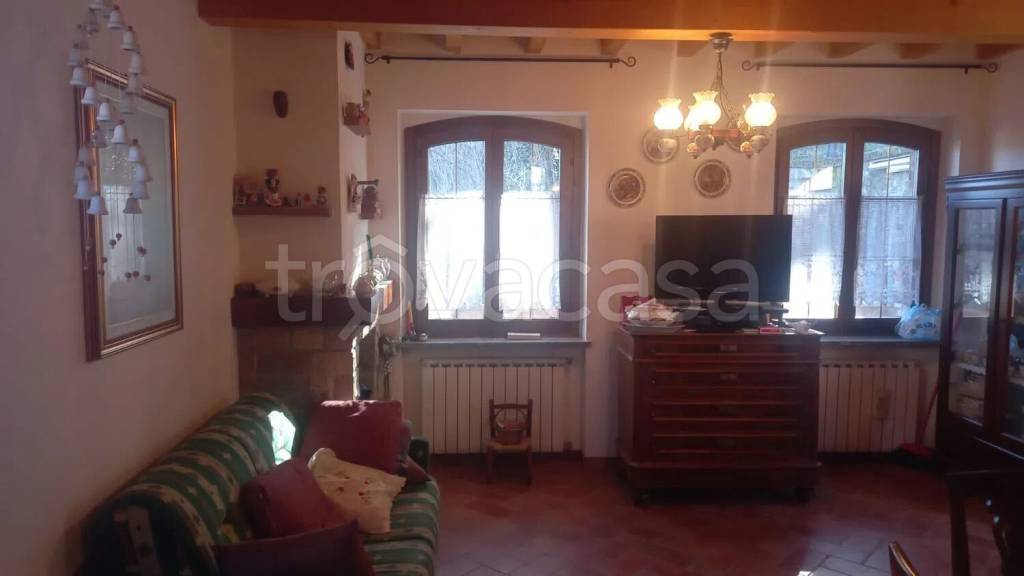 casa indipendente in vendita a Montesegale