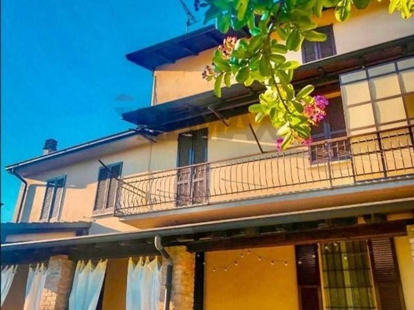 casa indipendente in vendita a Montesegale