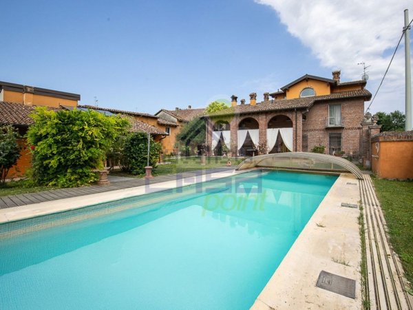 casa indipendente in vendita a Monticelli Pavese