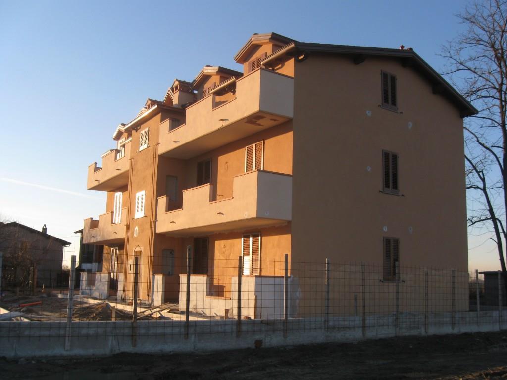 intera palazzina in vendita a Monticelli Pavese