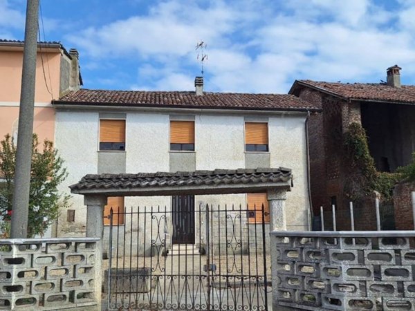 casa indipendente in vendita a Monticelli Pavese