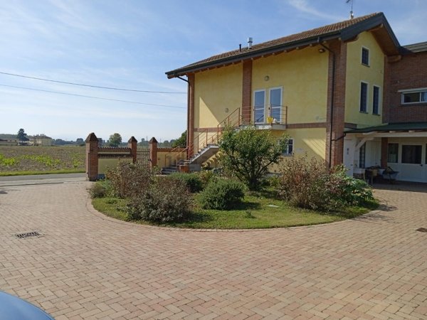 terreno agricolo in vendita a Monticelli Pavese