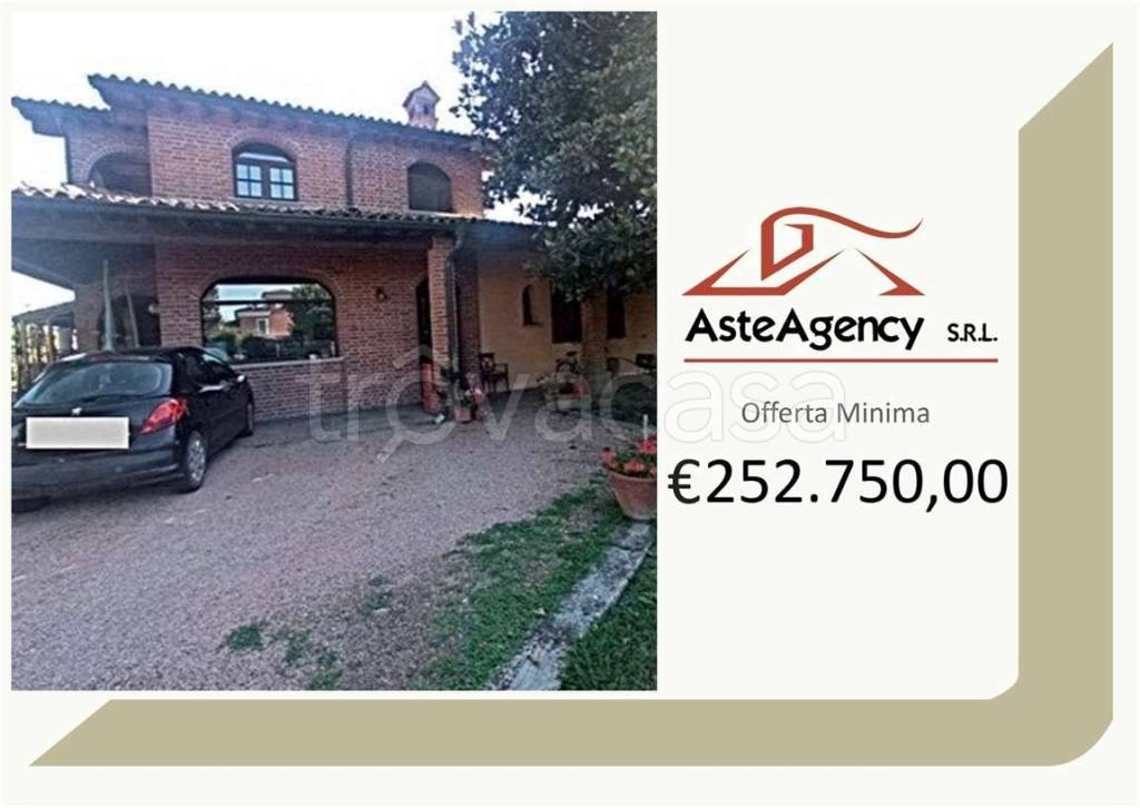 casa indipendente in vendita a Monticelli Pavese