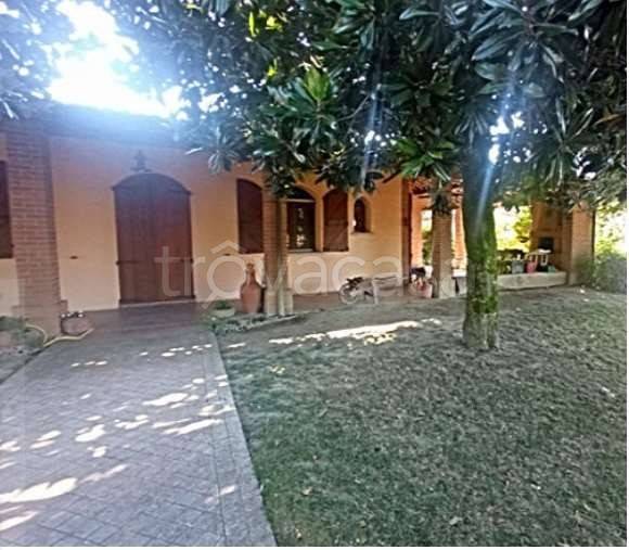 casa indipendente in vendita a Monticelli Pavese