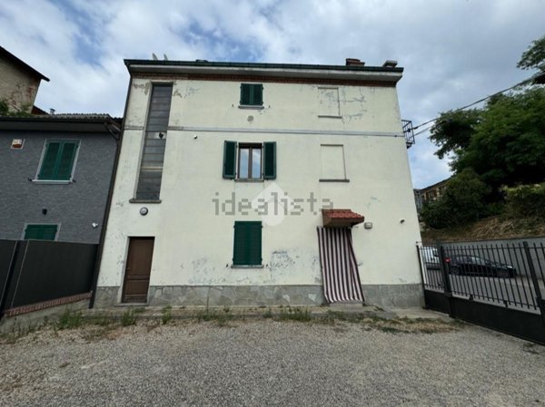 appartamento in vendita a Montù Beccaria
