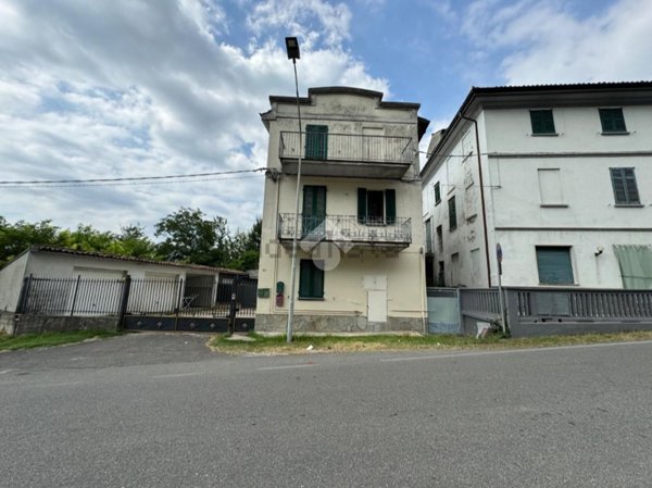 appartamento in vendita a Montù Beccaria