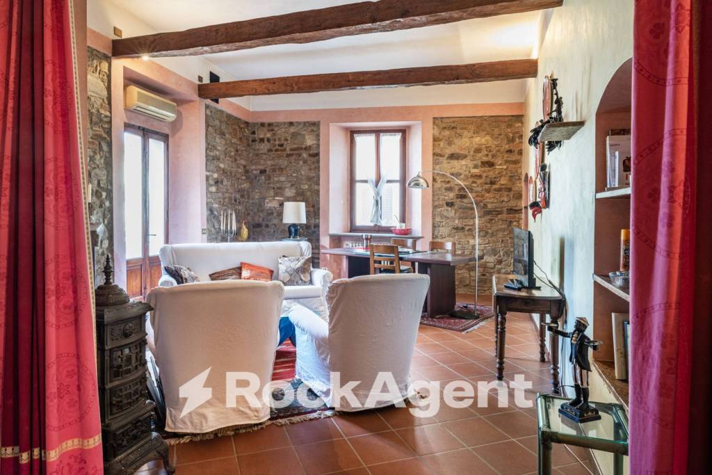 casa indipendente in vendita a Montù Beccaria