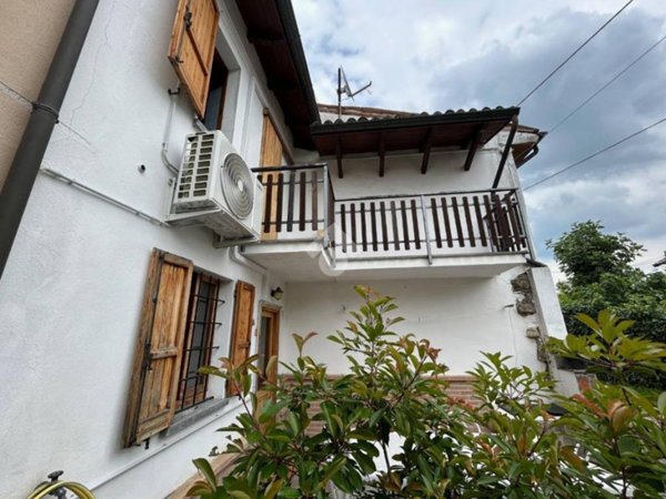 appartamento in vendita a Montù Beccaria
