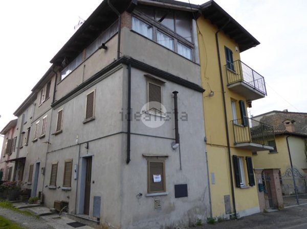 appartamento in vendita a Montù Beccaria