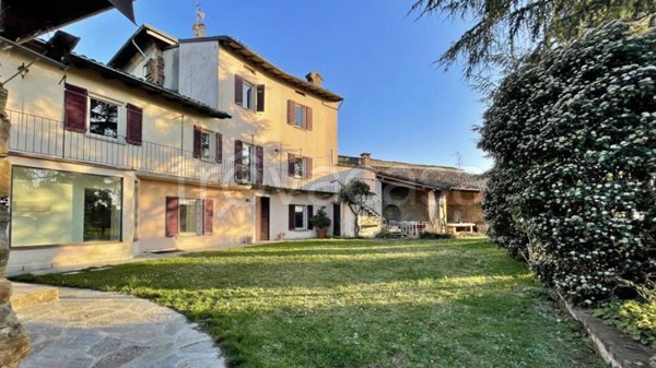 casa indipendente in vendita a Montù Beccaria