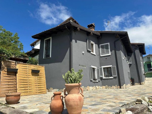 casa indipendente in vendita a Montù Beccaria