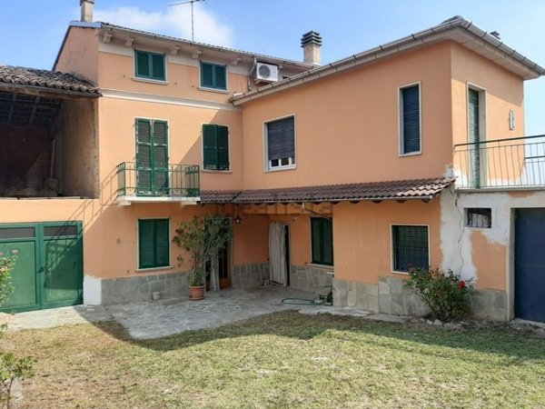 casa indipendente in vendita a Montù Beccaria