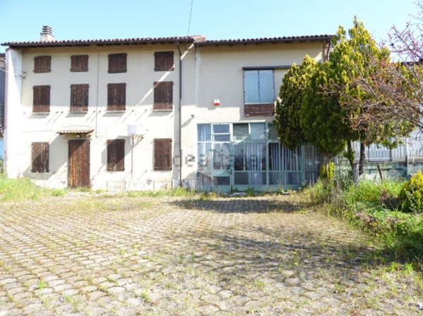 appartamento in vendita a Montù Beccaria