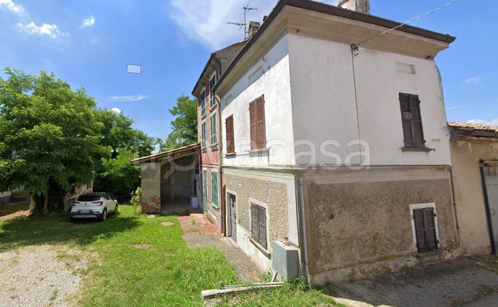 casa indipendente in vendita a Montù Beccaria in zona Casa Bianca