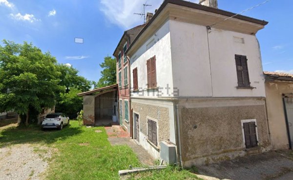 appartamento in vendita a Montù Beccaria