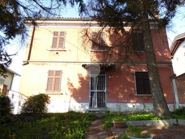 casa indipendente in vendita a Montù Beccaria in zona Casa Bianca