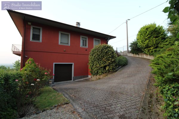 casa indipendente in vendita a Montù Beccaria in zona Casa Bianca