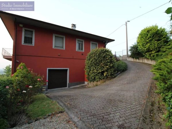casa indipendente in vendita a Montù Beccaria in zona Casa Bianca