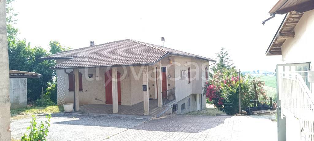 casa indipendente in vendita a Montù Beccaria