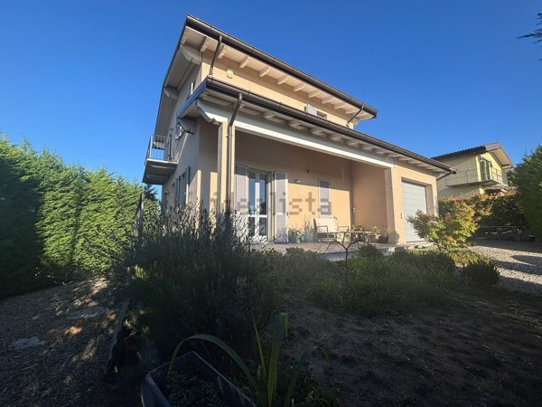 casa indipendente in vendita a Montù Beccaria