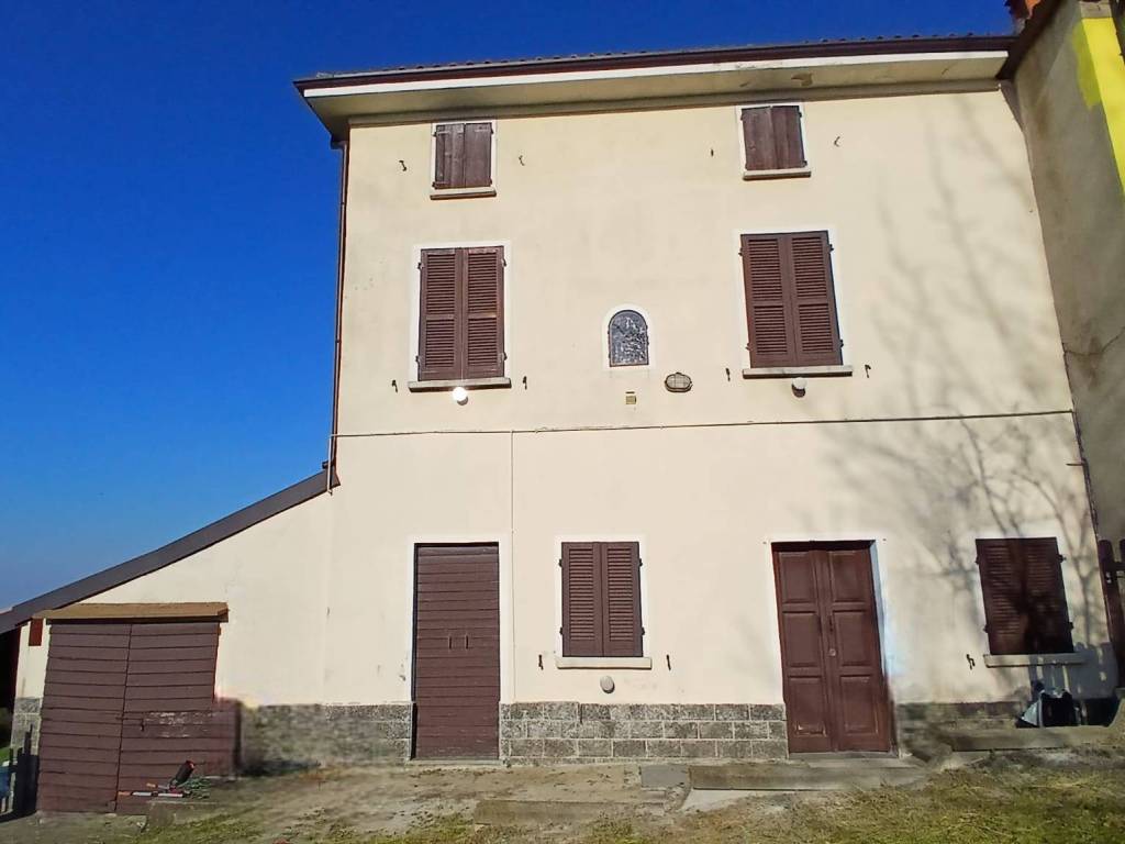 casa semindipendente in vendita a Montù Beccaria