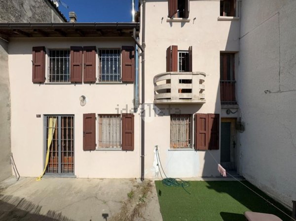 casa indipendente in vendita a Montù Beccaria in zona Bosco Negredo