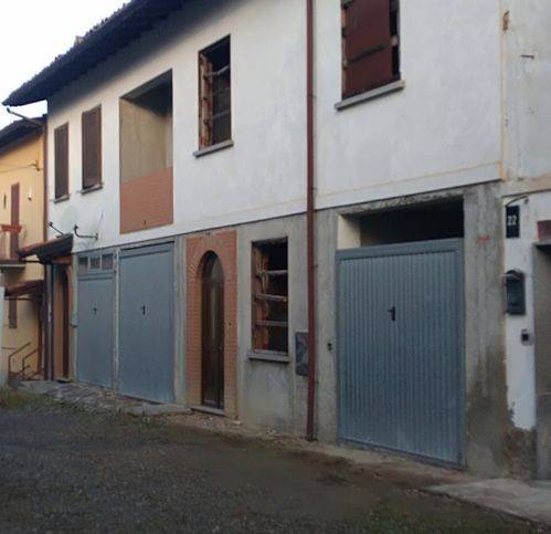 casa indipendente in vendita a Montù Beccaria in zona Moriano
