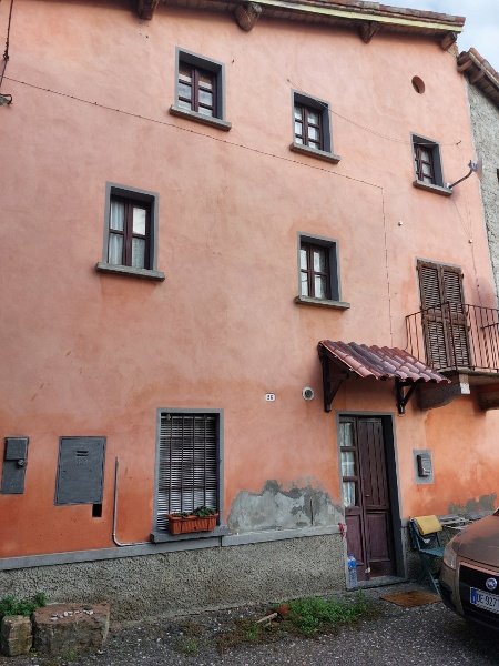 casa indipendente in vendita a Montù Beccaria in zona Bergamasco