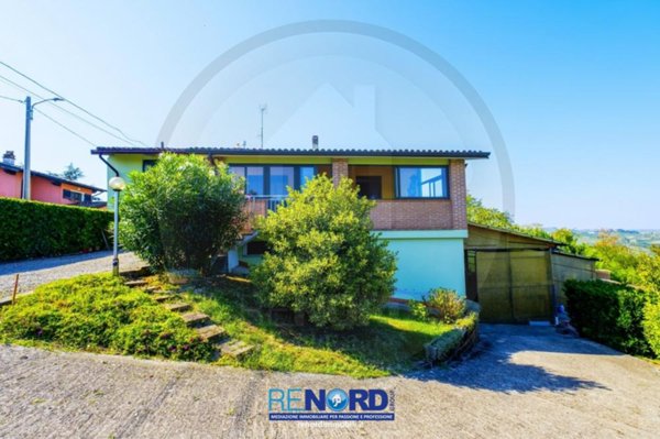 casa indipendente in vendita a Montù Beccaria in zona Casa Bianca