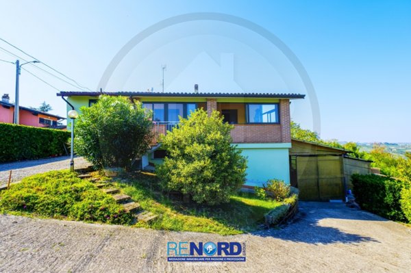 casa indipendente in vendita a Montù Beccaria in zona Casa Bianca