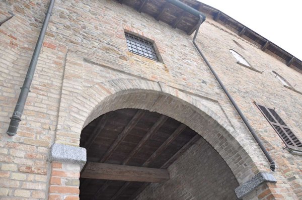 appartamento in vendita a Montù Beccaria in zona Roncole