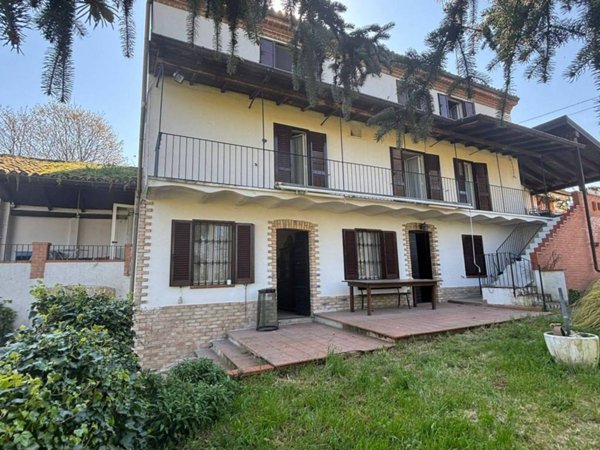 casa indipendente in vendita a Mornico Losana