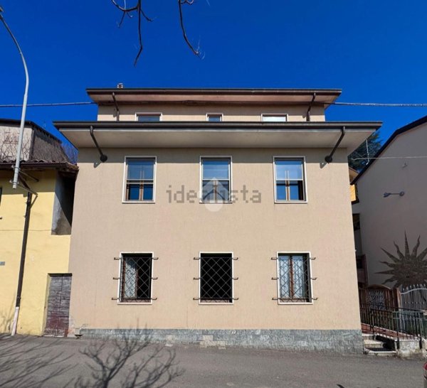 casa semindipendente in vendita a Mornico Losana