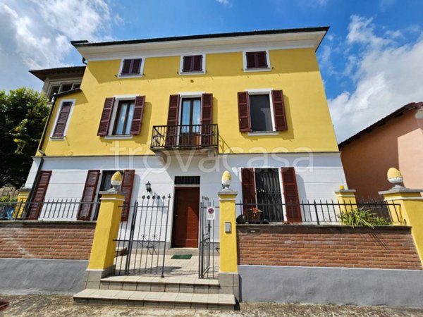 casa indipendente in vendita a Mornico Losana