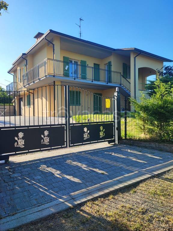 casa indipendente in vendita a Mornico Losana