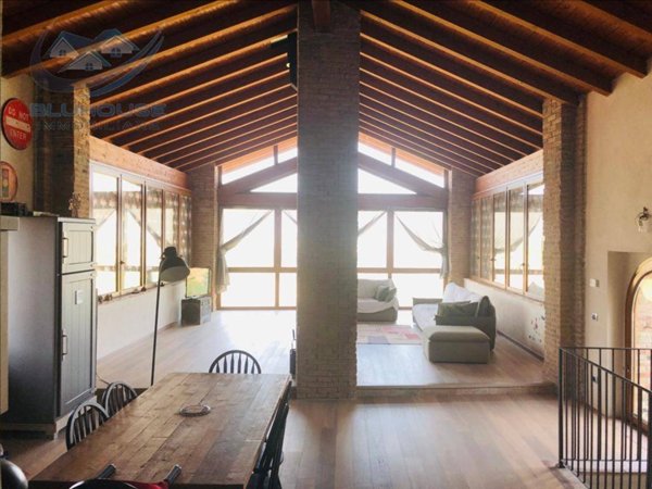 casa indipendente in vendita a Mornico Losana