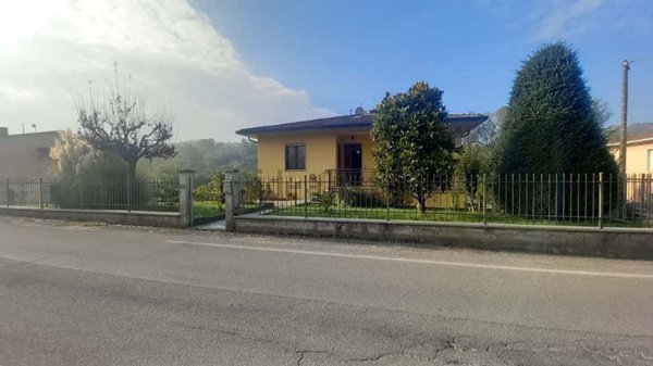 casa indipendente in vendita a Mornico Losana