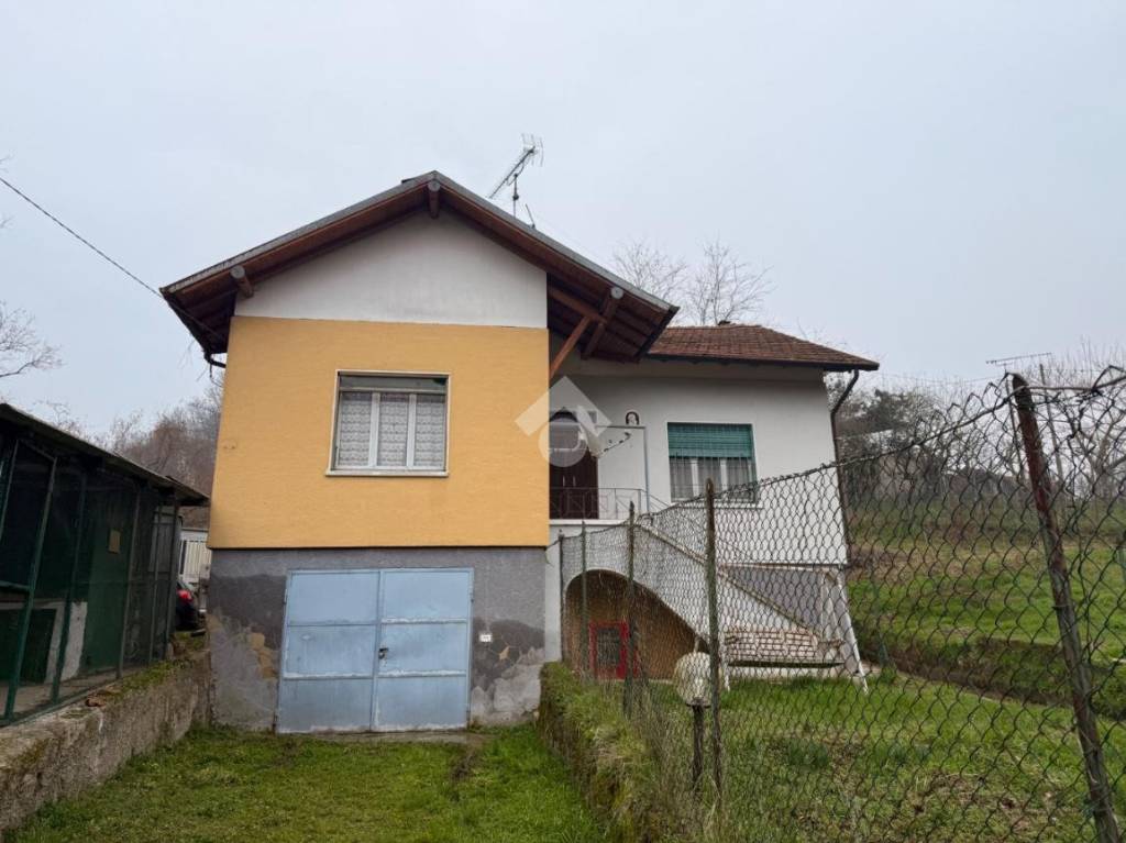 casa indipendente in vendita a Mornico Losana in zona Ronchi