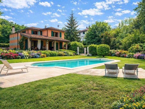 casa indipendente in vendita a Mornico Losana in zona Losana