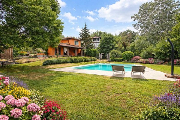 casa indipendente in vendita a Mornico Losana