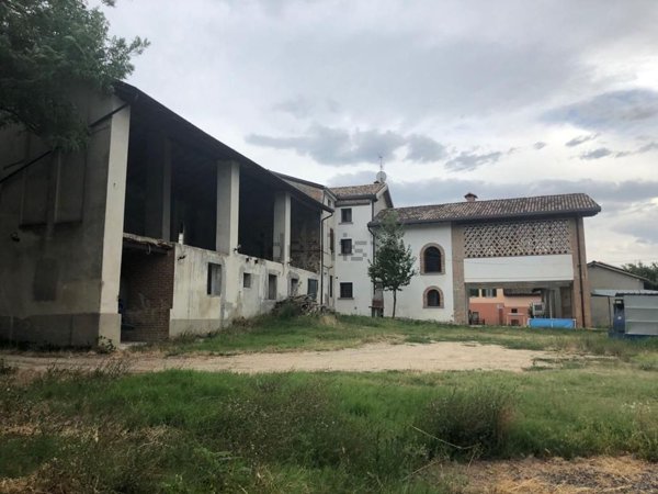 casa indipendente in vendita a Mornico Losana in zona Ronchi