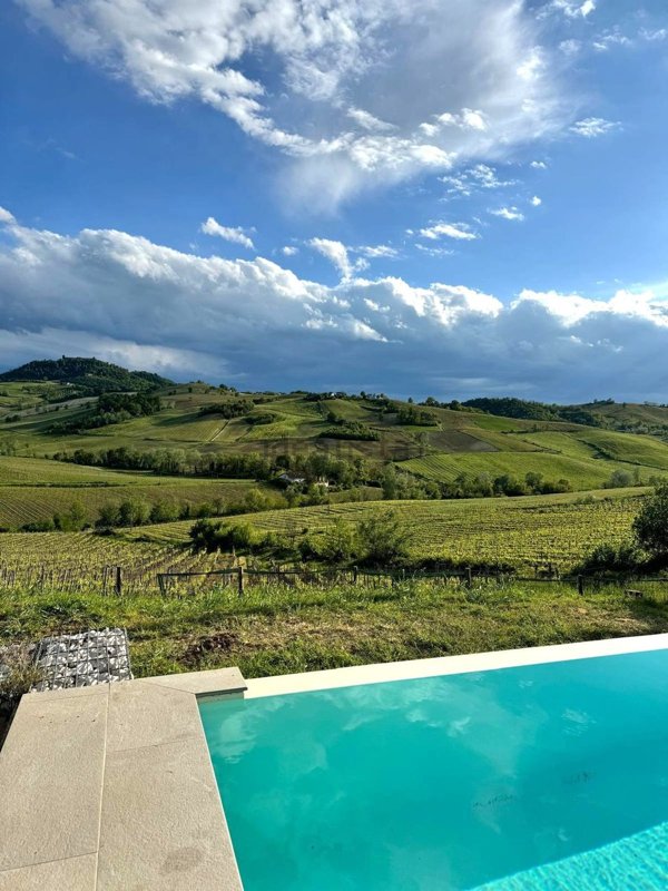 casa indipendente in vendita a Mornico Losana