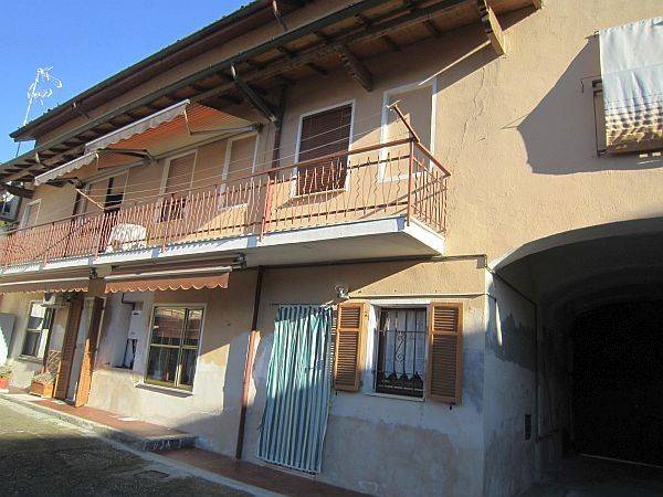 casa indipendente in vendita a Mortara