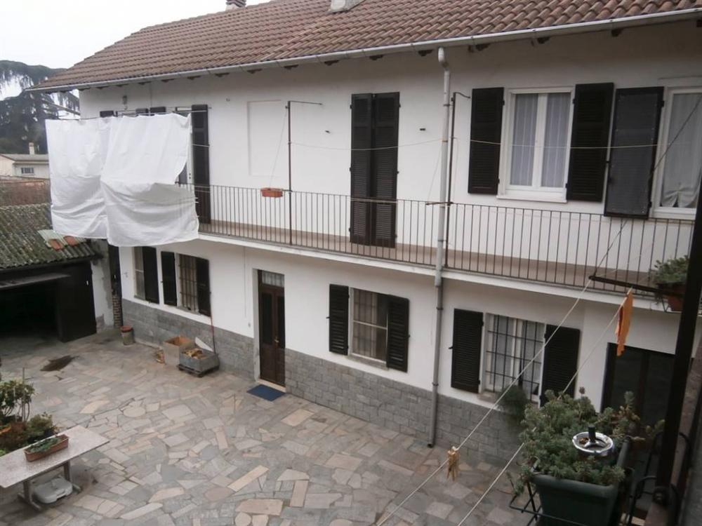 casa indipendente in vendita a Mortara