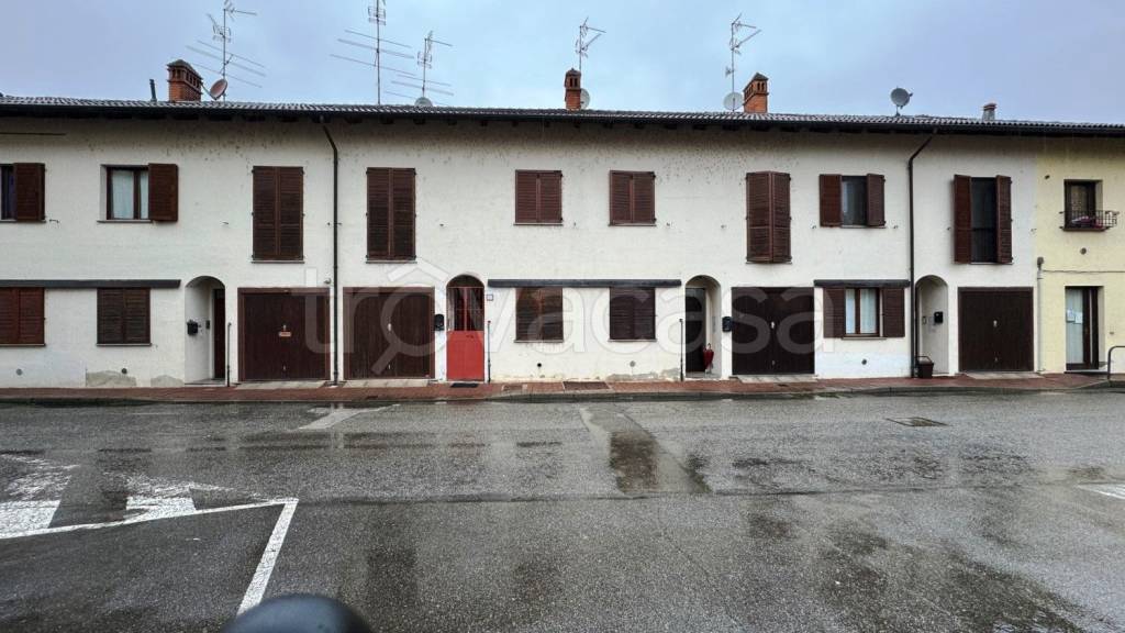casa indipendente in vendita a Mortara