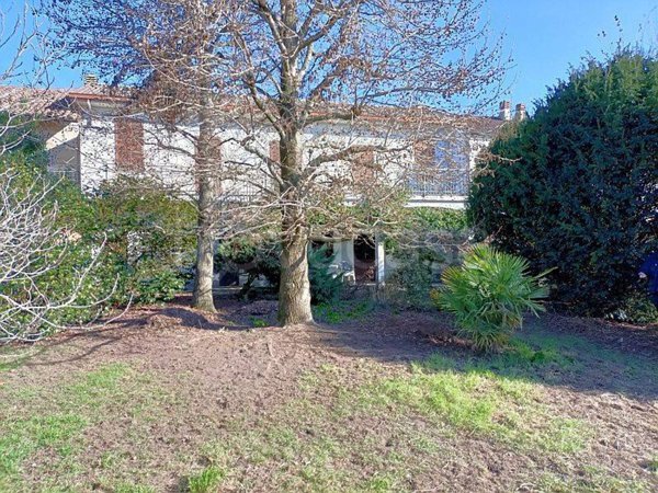 casa indipendente in vendita a Mortara